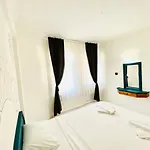 شقة فندقية Lena Boutique فتحية