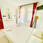 Lena Boutique * فتحية