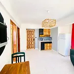 Lena Boutique شقة فندقية *
