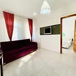 Lena Boutique شقة فندقية