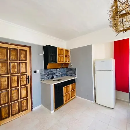 Lena Boutique Aparthotel